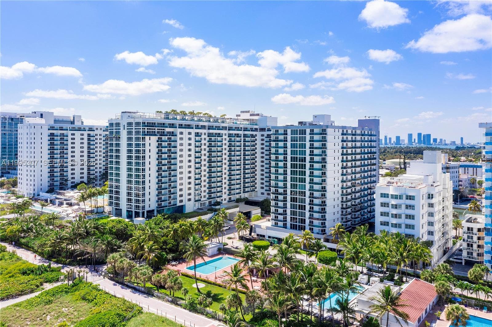 A11995307 — Miami Beach — 42