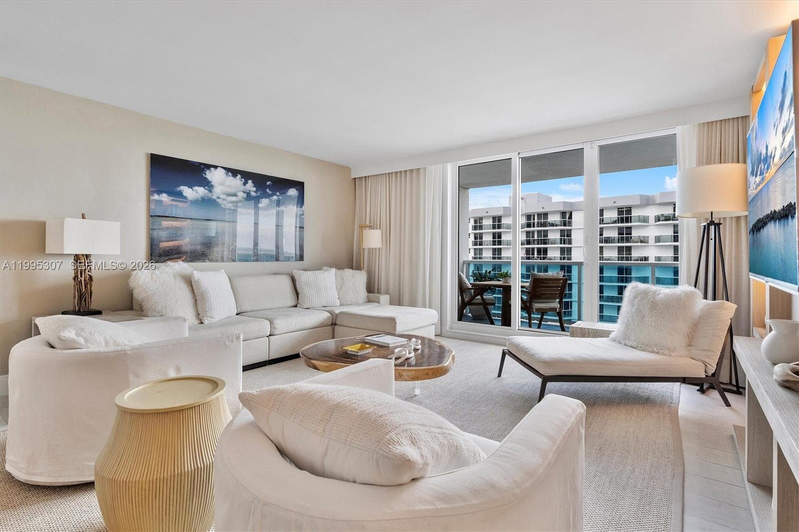 A11995307 — Miami Beach — 7