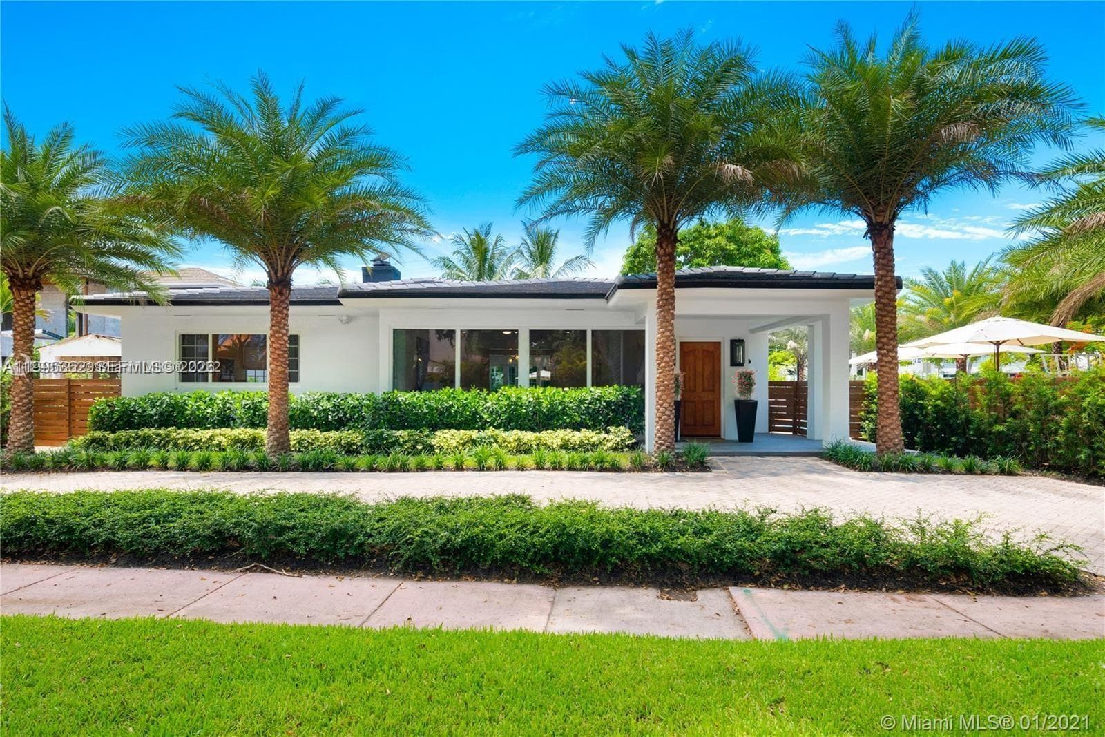 A11995362 — Miami Beach — 28