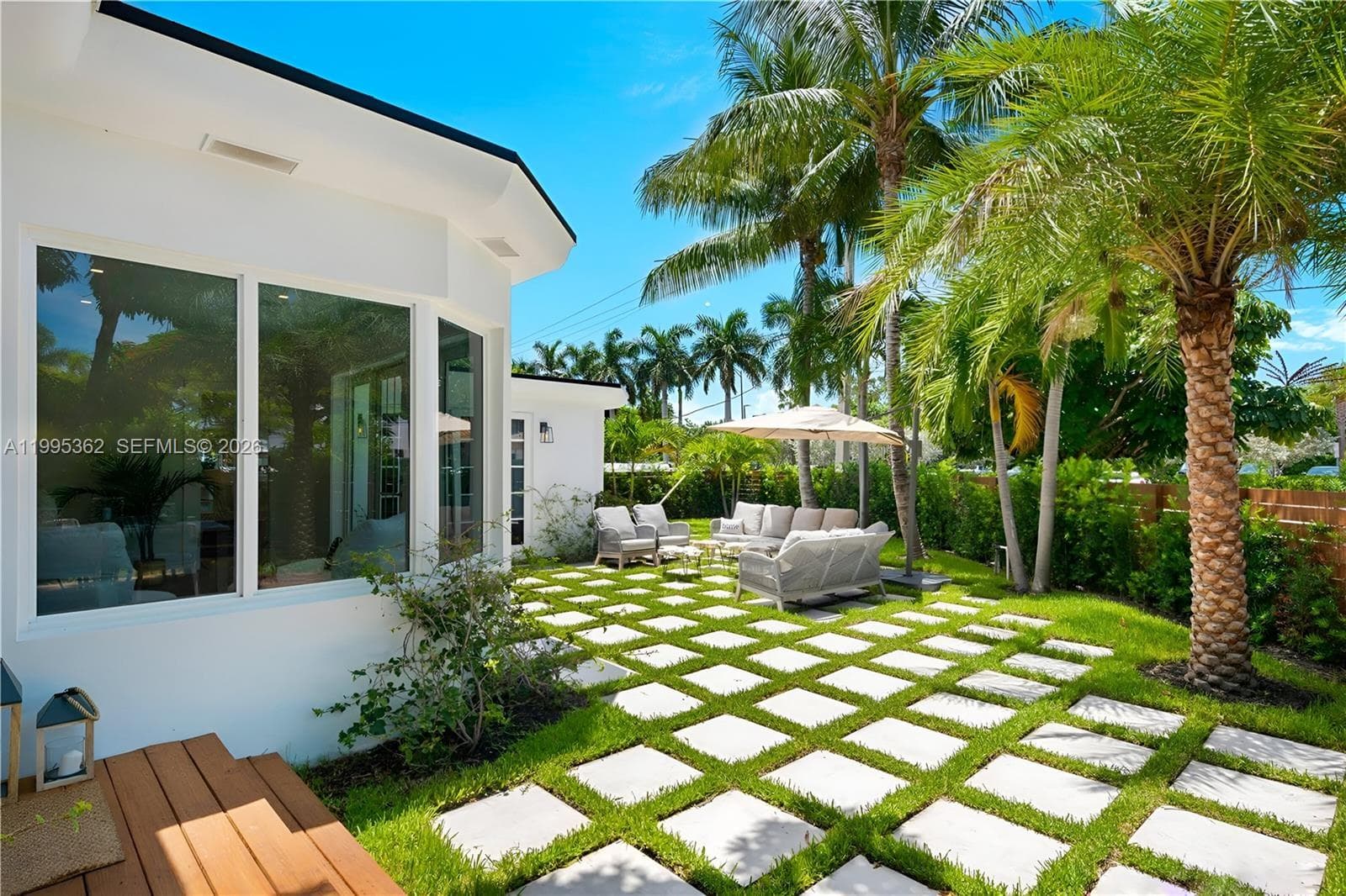A11995362 — Miami Beach — 29
