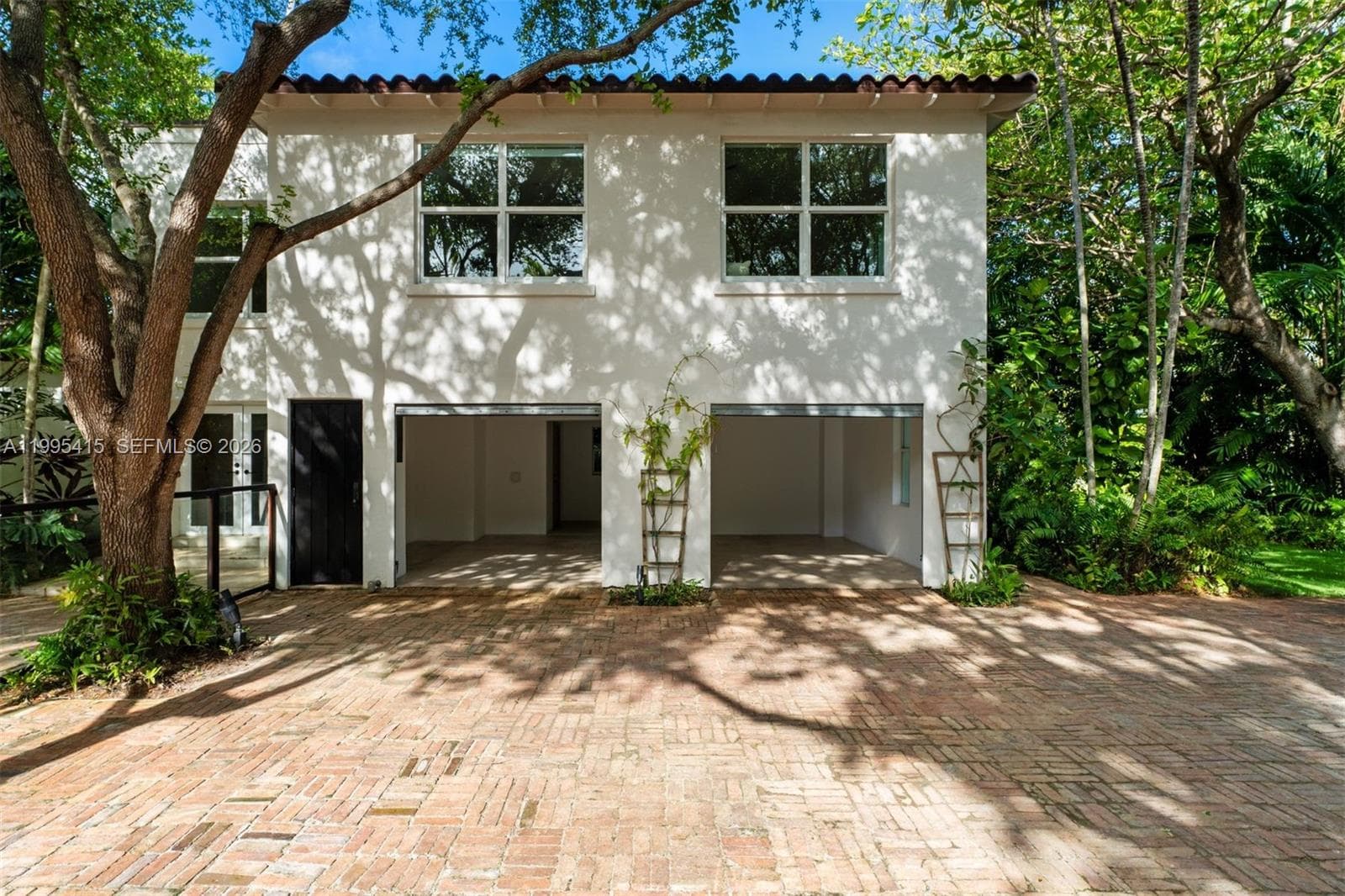 A11995415 — Miami Beach — 27