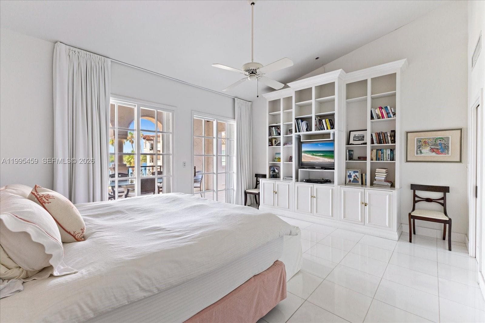 A11995459 — Miami Beach — 23
