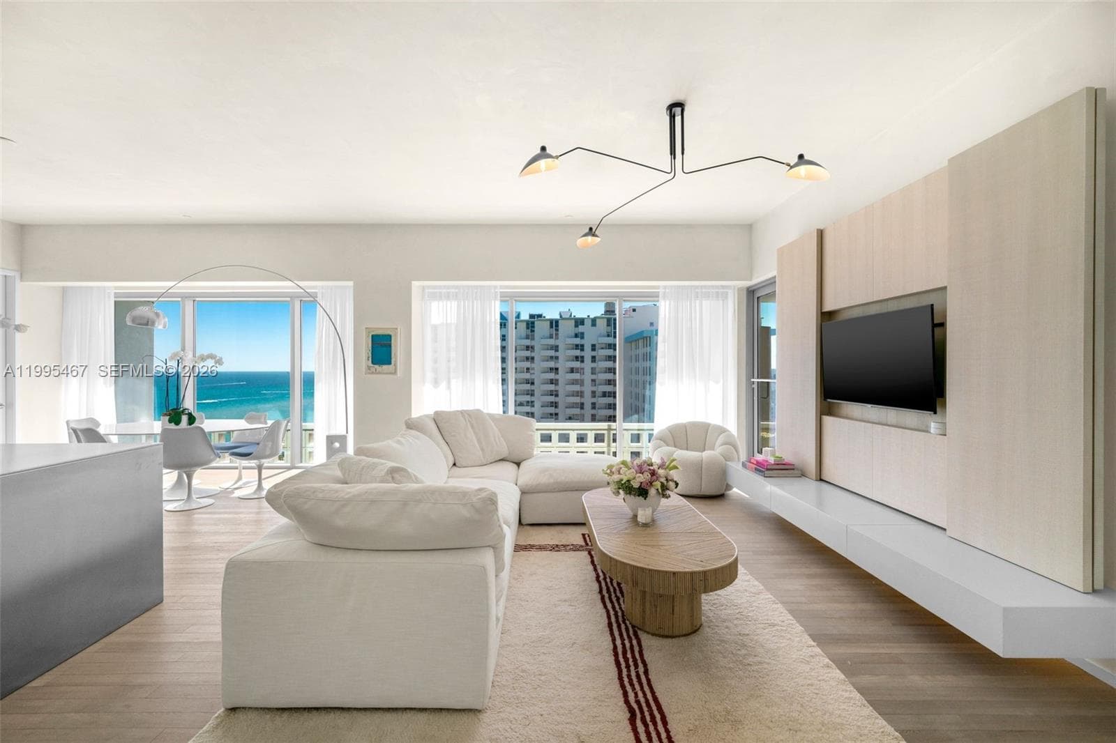 A11995467 — Miami Beach — 2