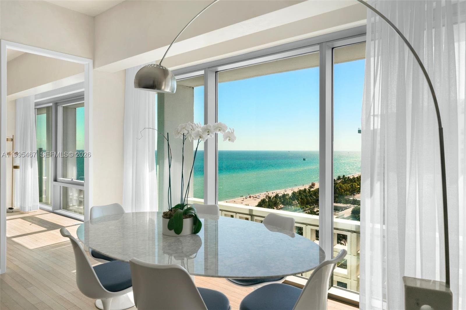 A11995467 — Miami Beach