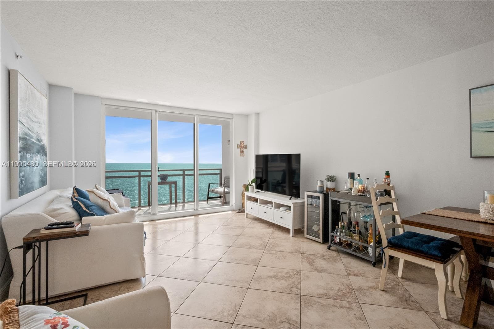 A11995480 — Miami Beach — 14