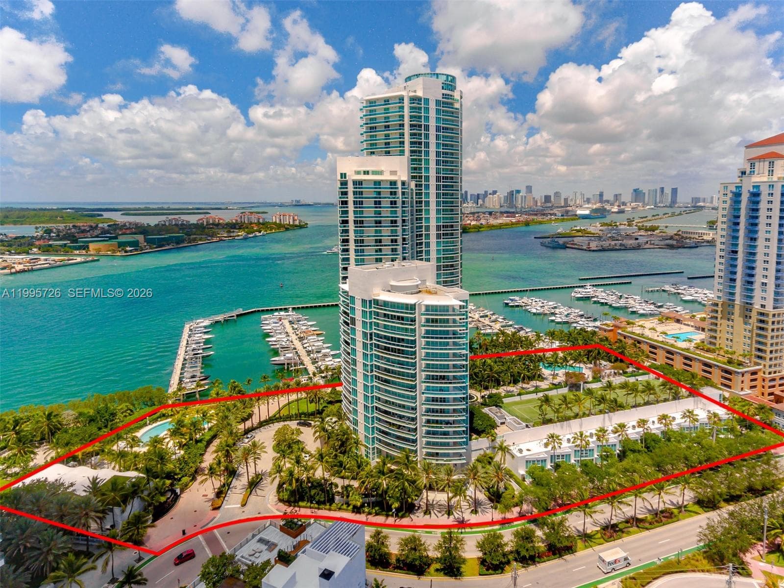 A11995726 — Miami Beach