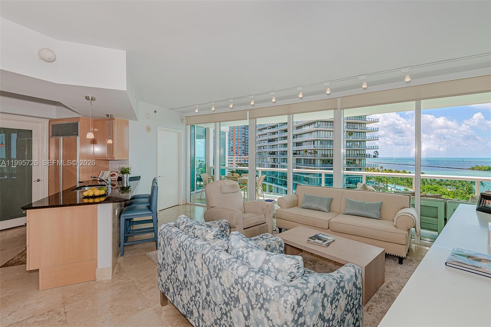 A11995726 — Miami Beach — 5
