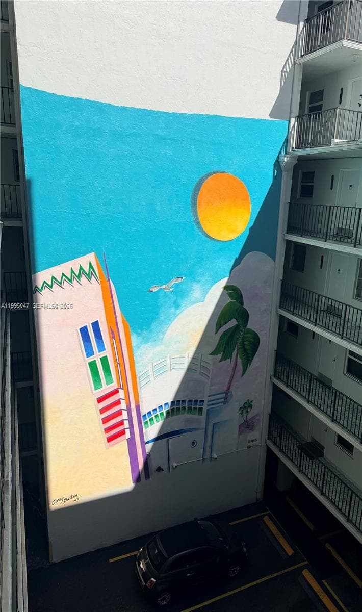 A11995847 — Miami Beach — 8