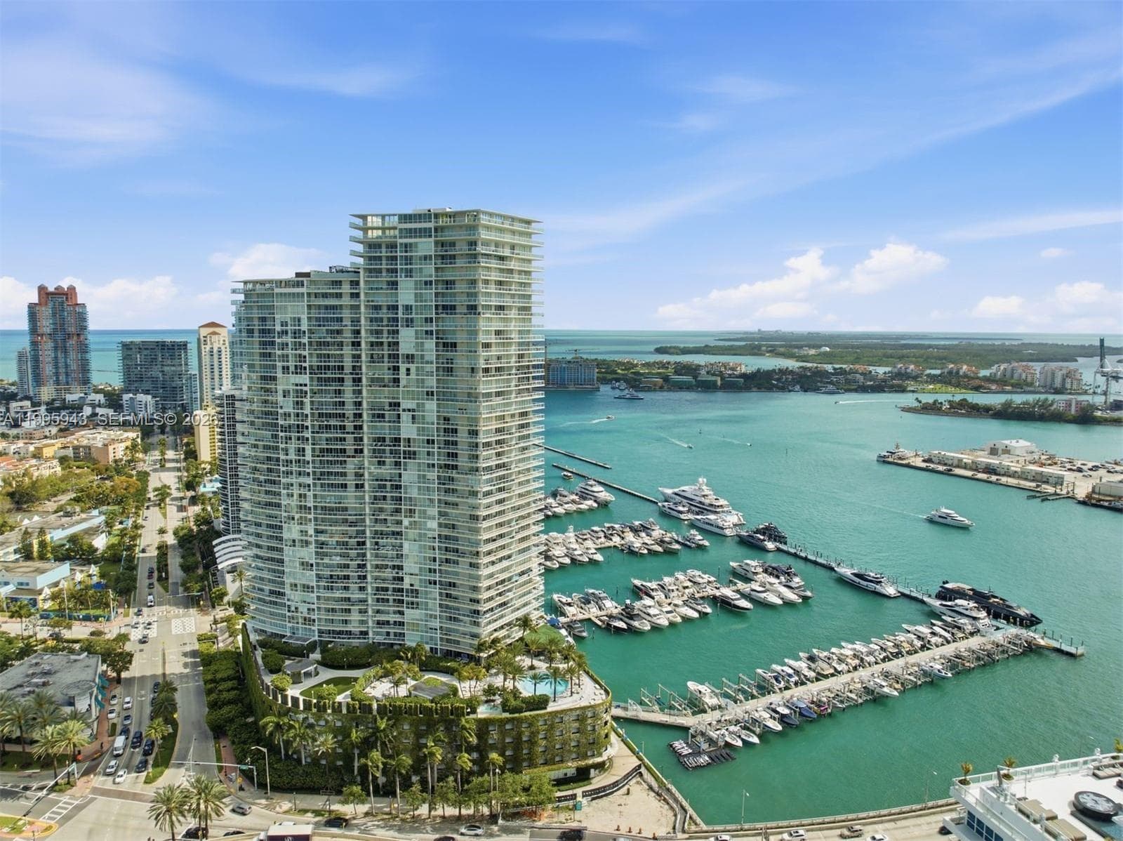 A11995943 — Miami Beach — 40