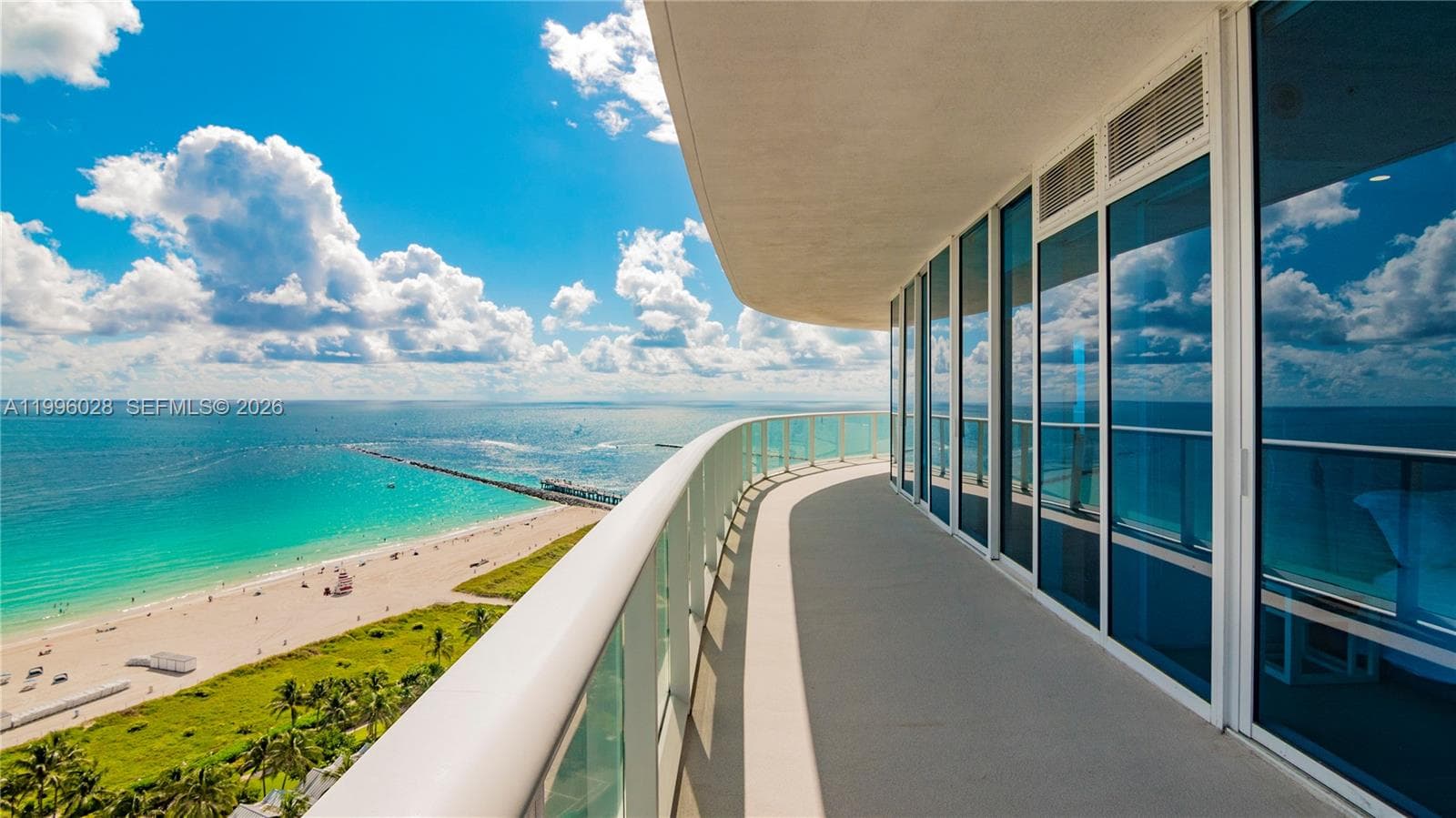 A11996028 — Miami Beach — 59
