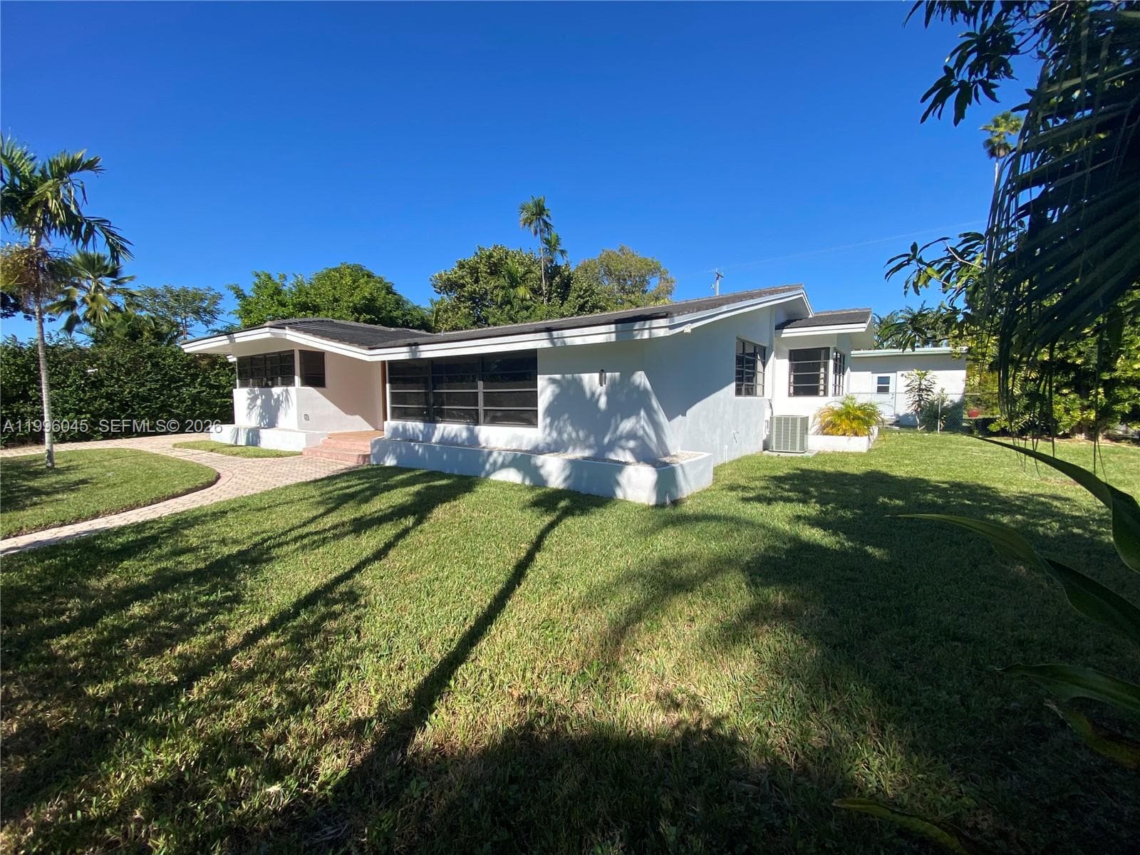 A11996045 — Miami Beach — 2