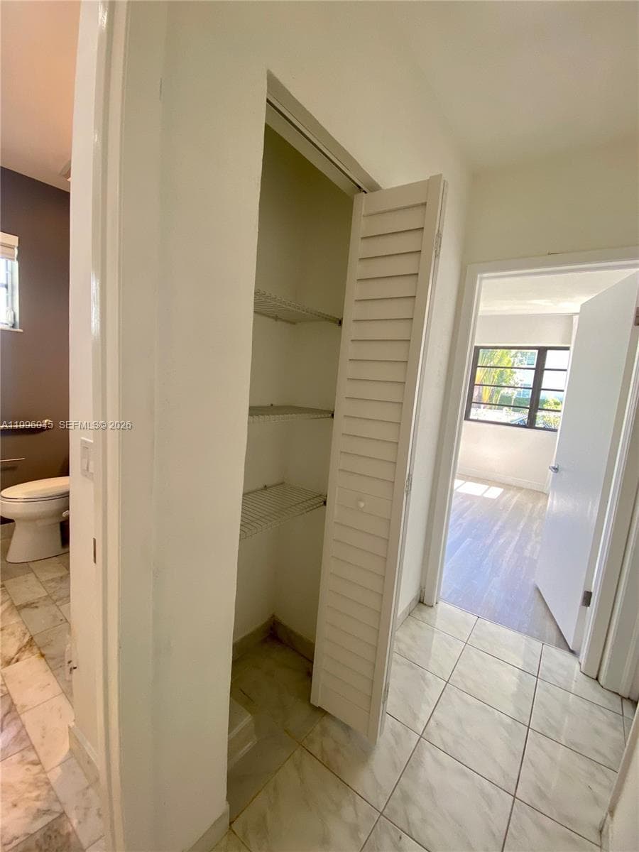 A11996045 — Miami Beach — 53