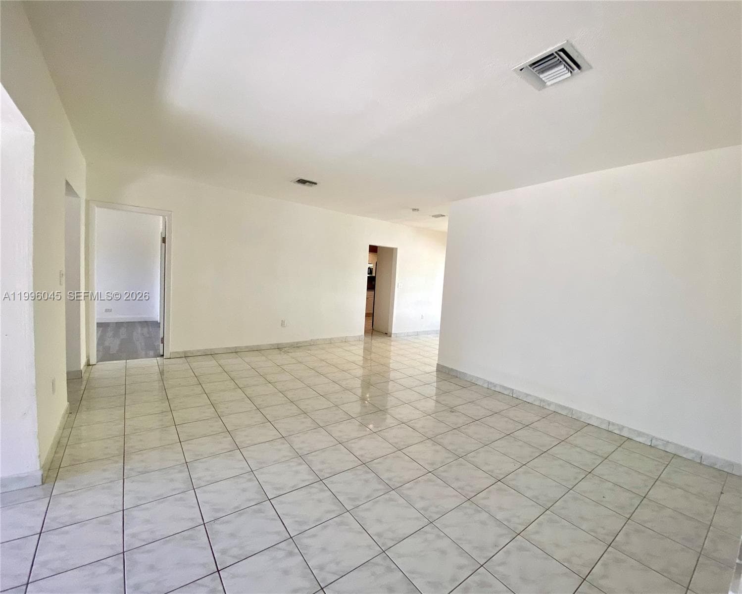 A11996045 — Miami Beach — 29