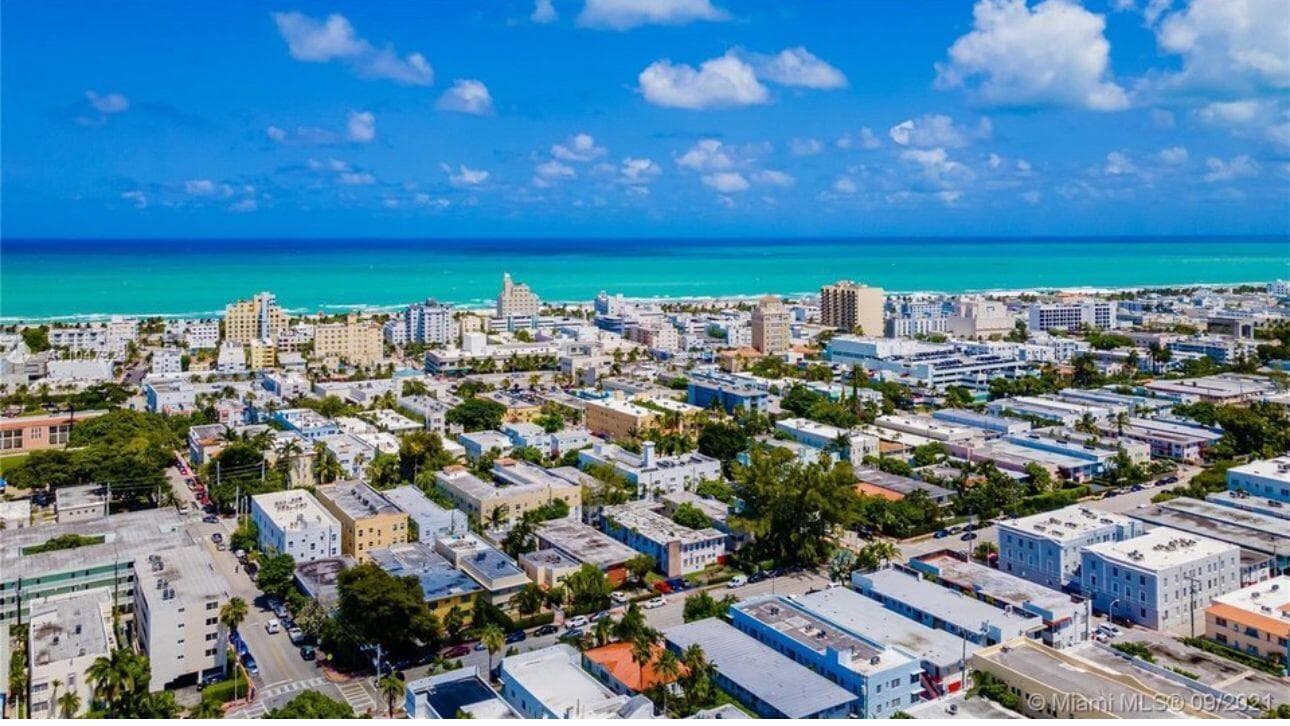 B26011961 — Miami Beach — 14