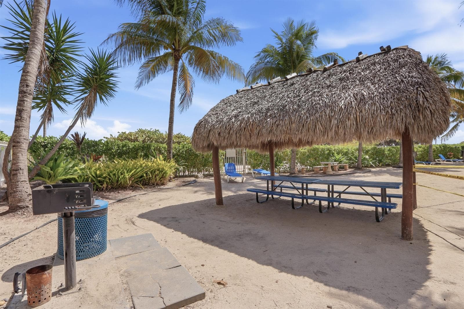 B26011969 — Miami Beach — 42