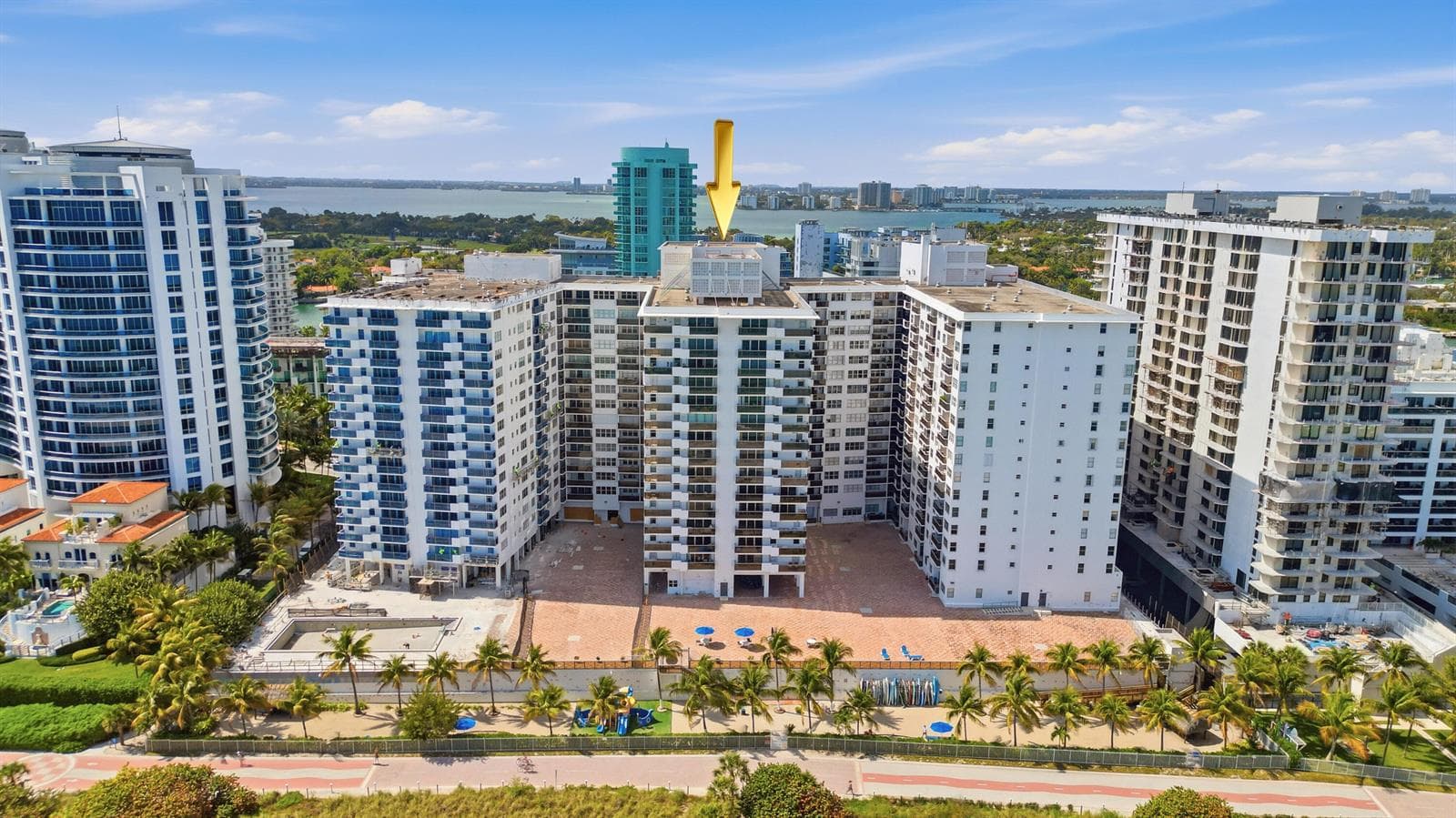 B26011969 — Miami Beach — 47