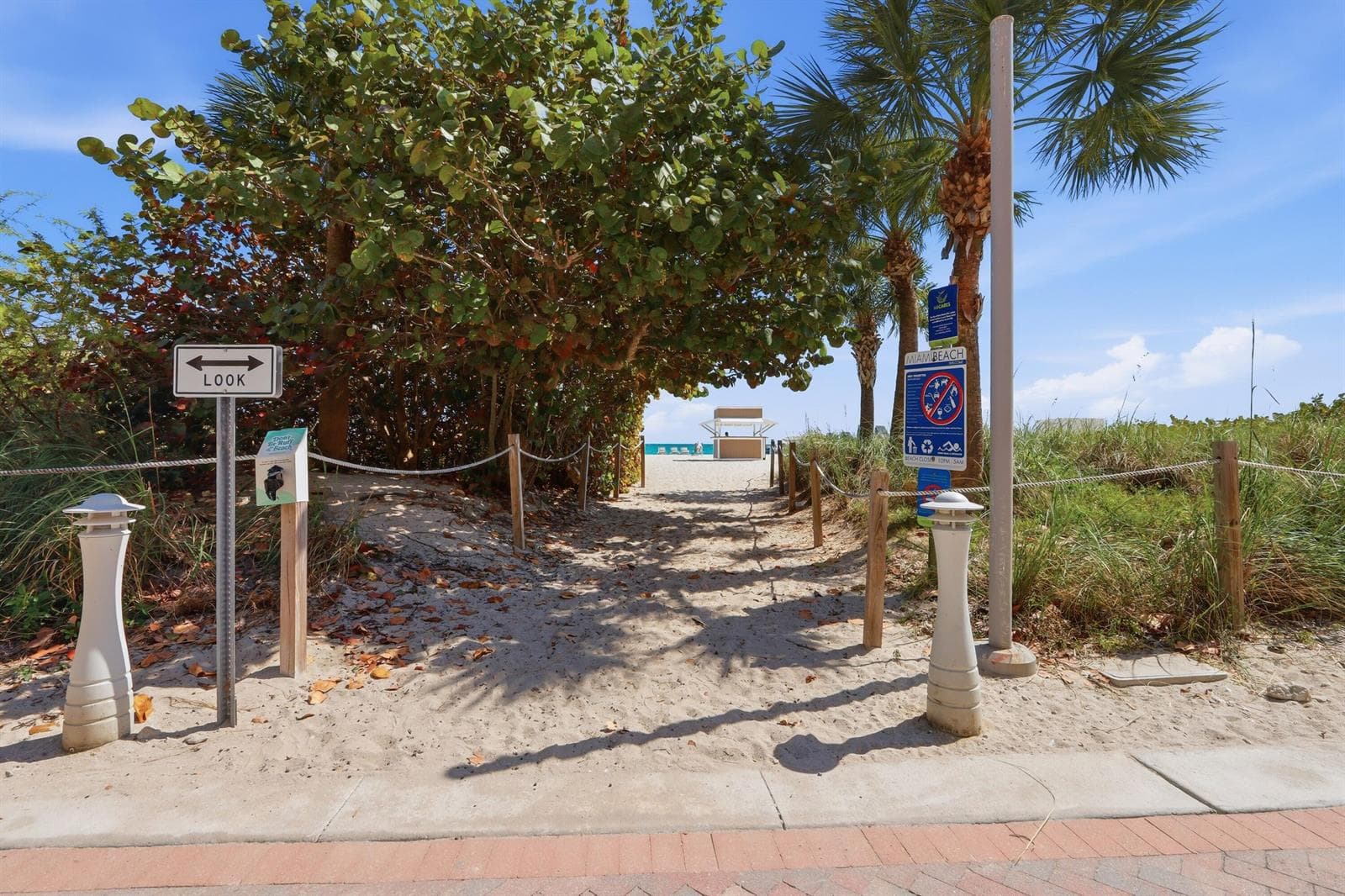 B26011969 — Miami Beach — 44