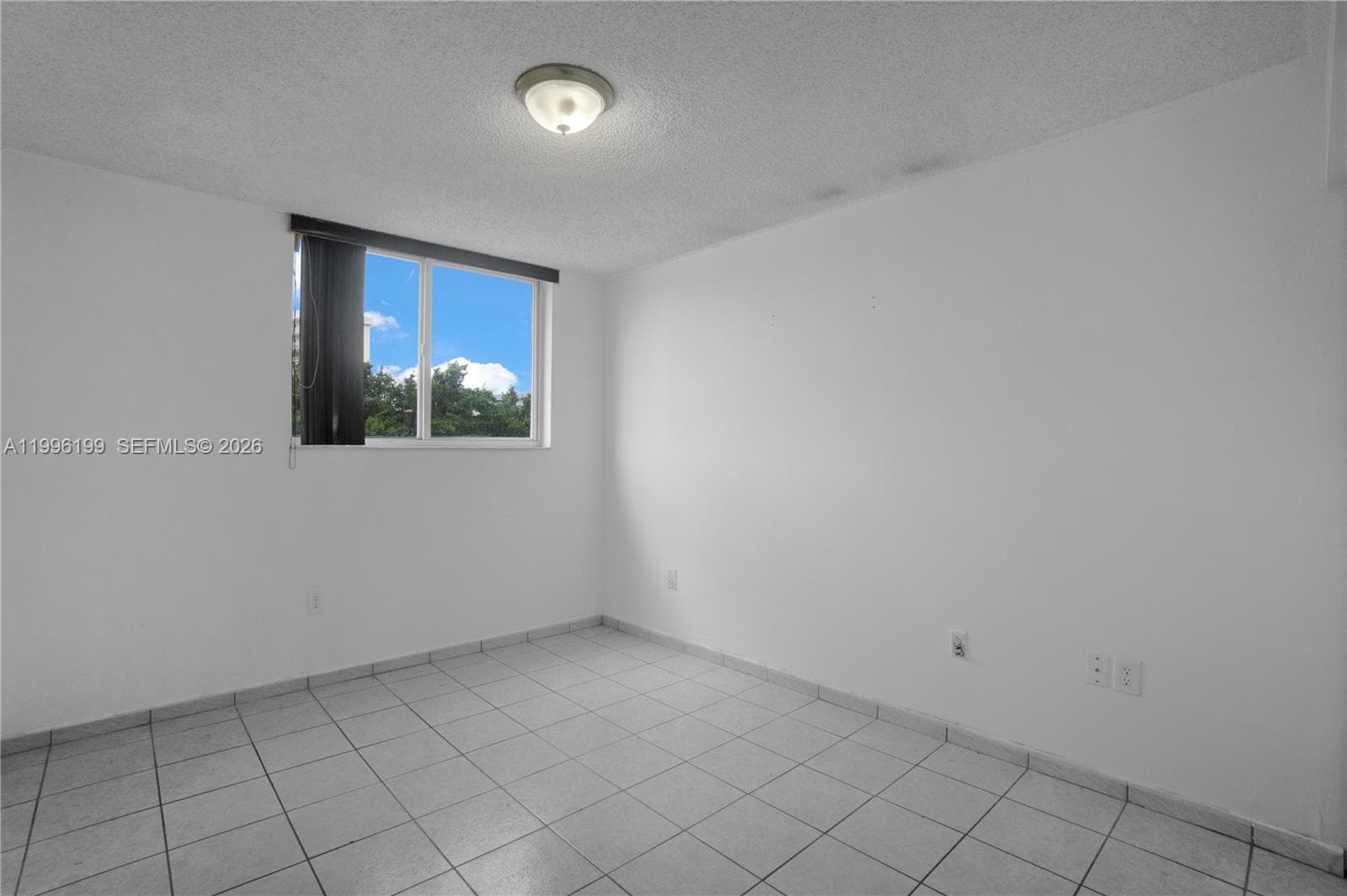 A11996199 — Miami Beach — 6