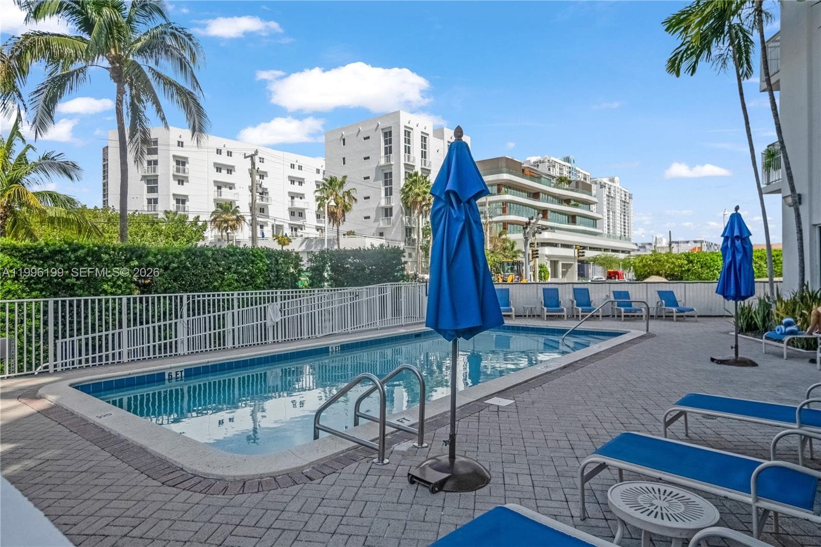 A11996199 — Miami Beach — 13