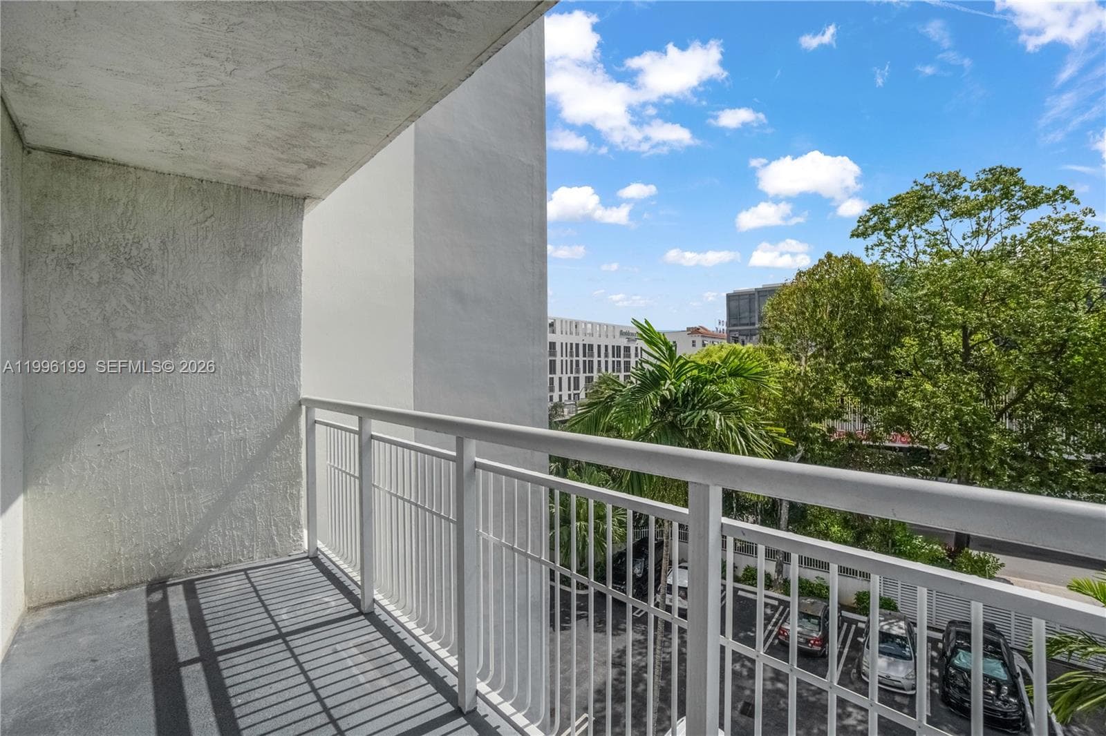 A11996199 — Miami Beach — 12