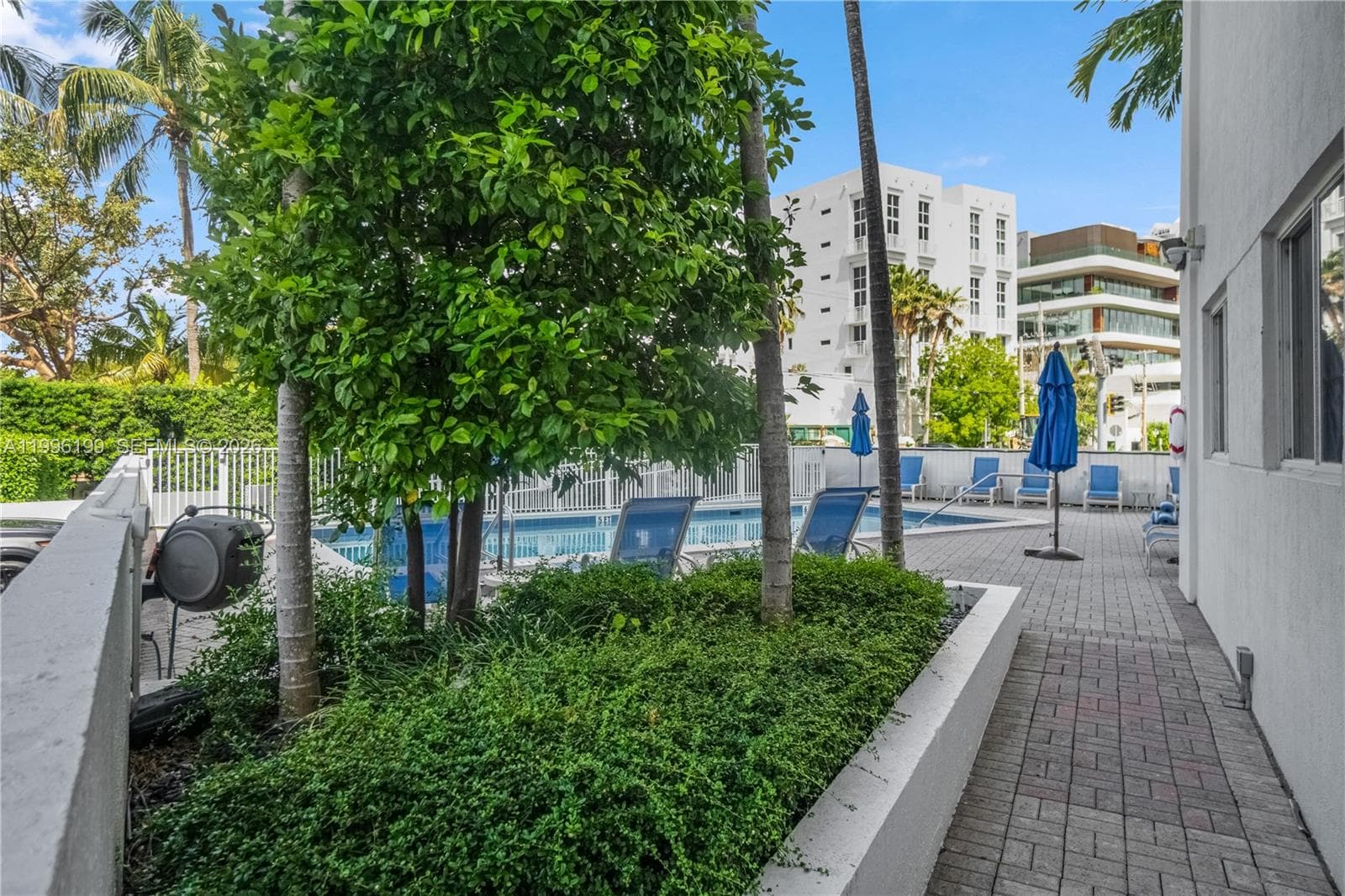 A11996199 — Miami Beach — 15