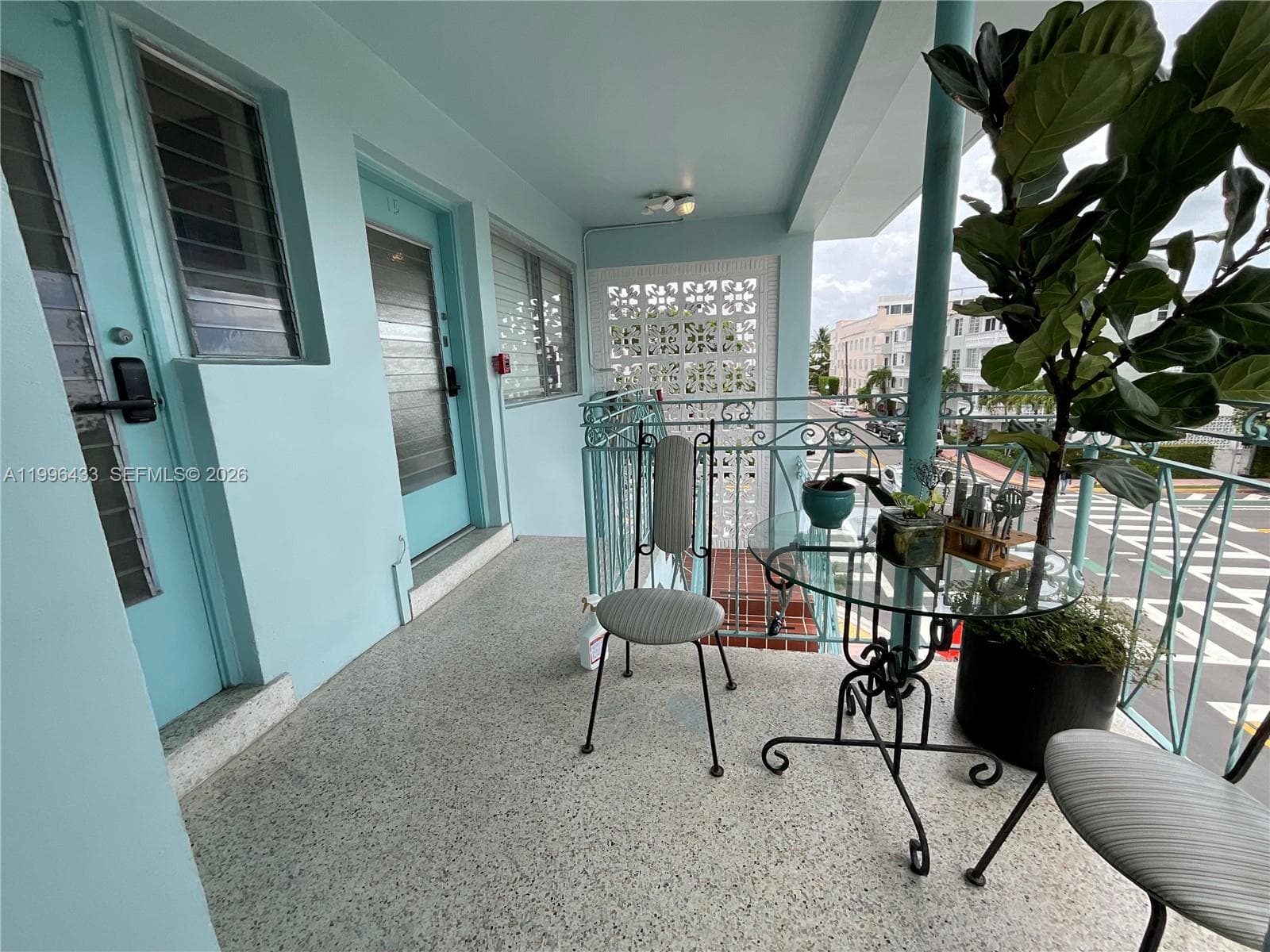 A11996433 — Miami Beach — 3