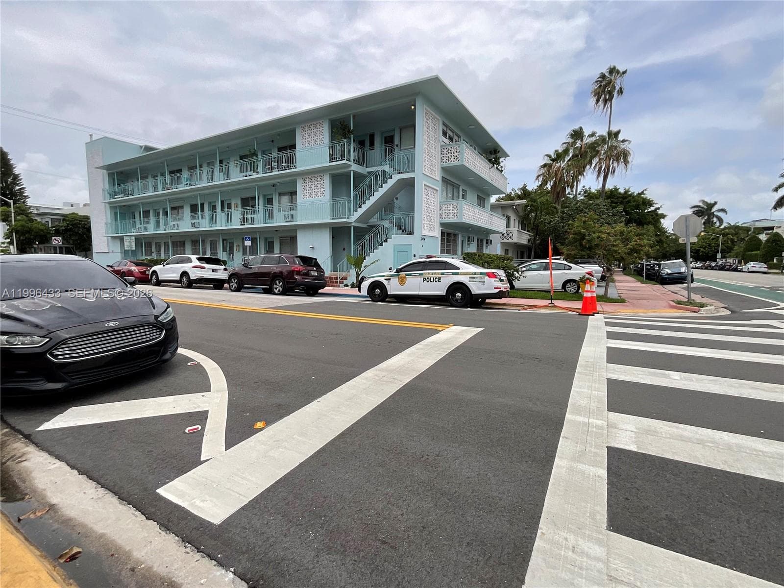 A11996433 — Miami Beach