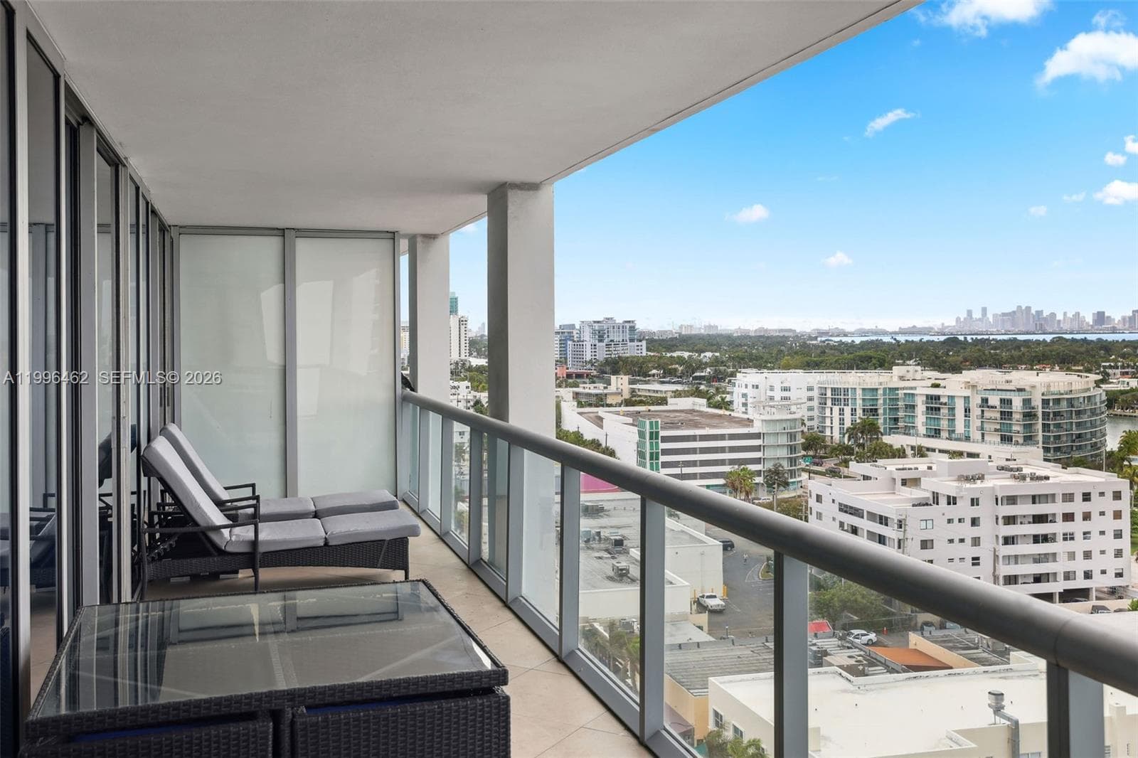 A11996462 — Miami Beach