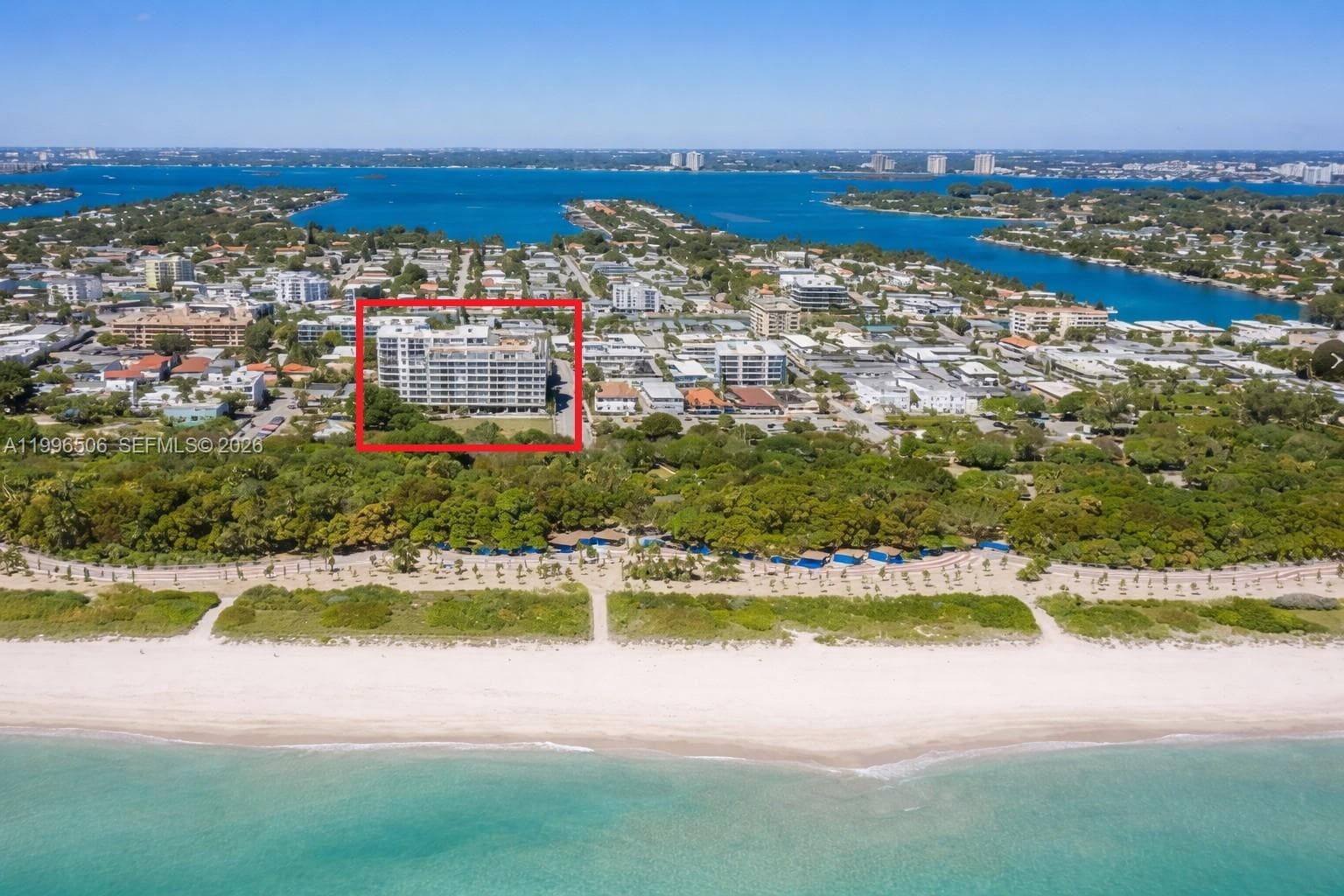 A11996506 — Miami Beach — 20