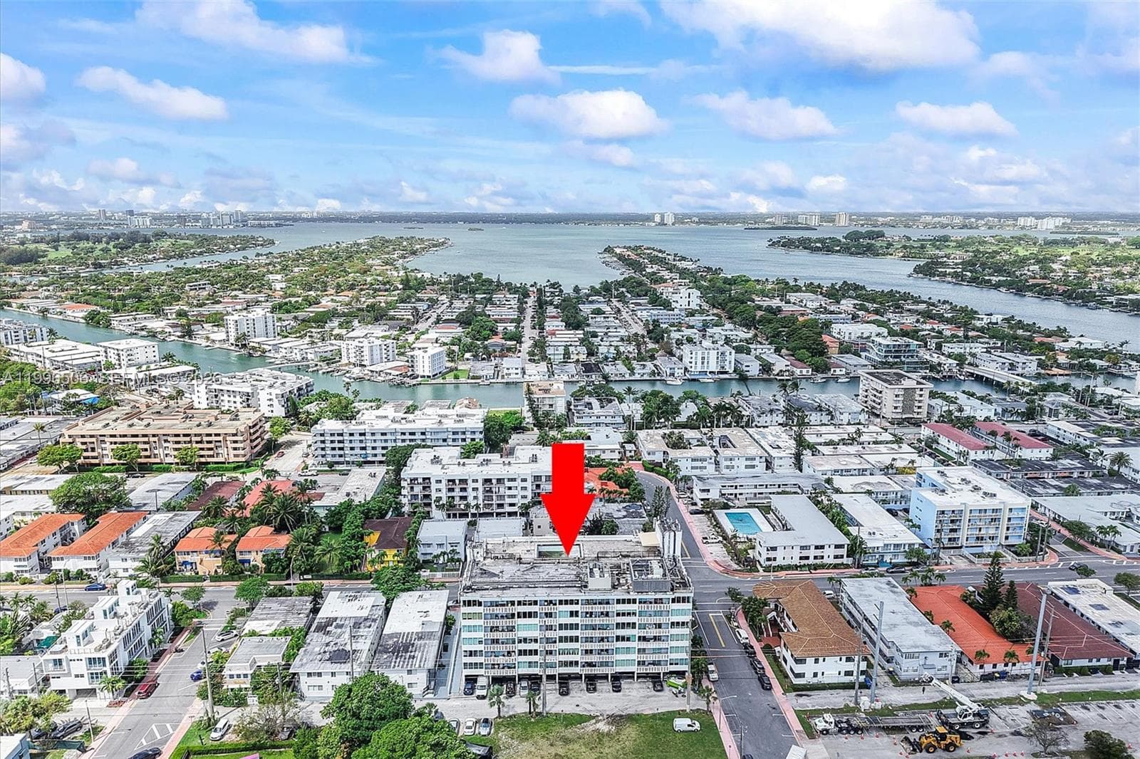 A11996506 — Miami Beach — 24