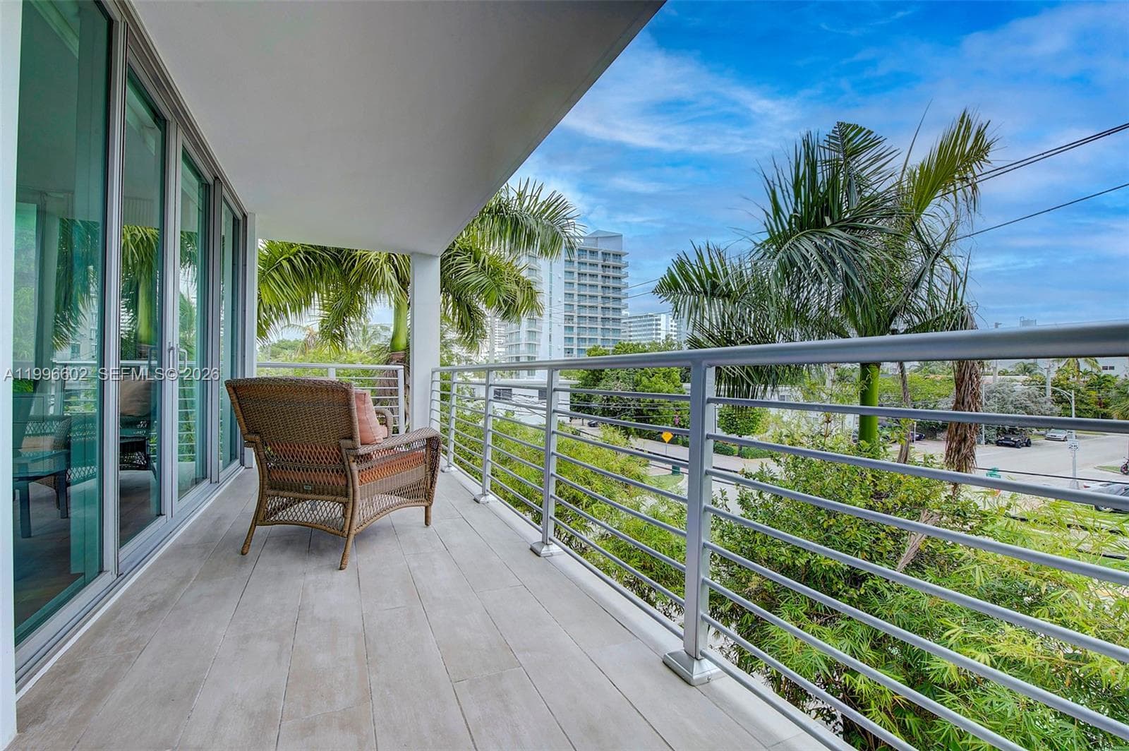 A11996602 — Miami Beach — 28