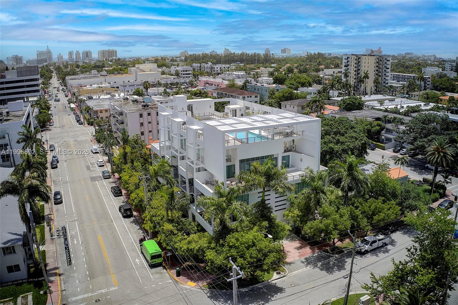 A11996602 — Miami Beach — 34