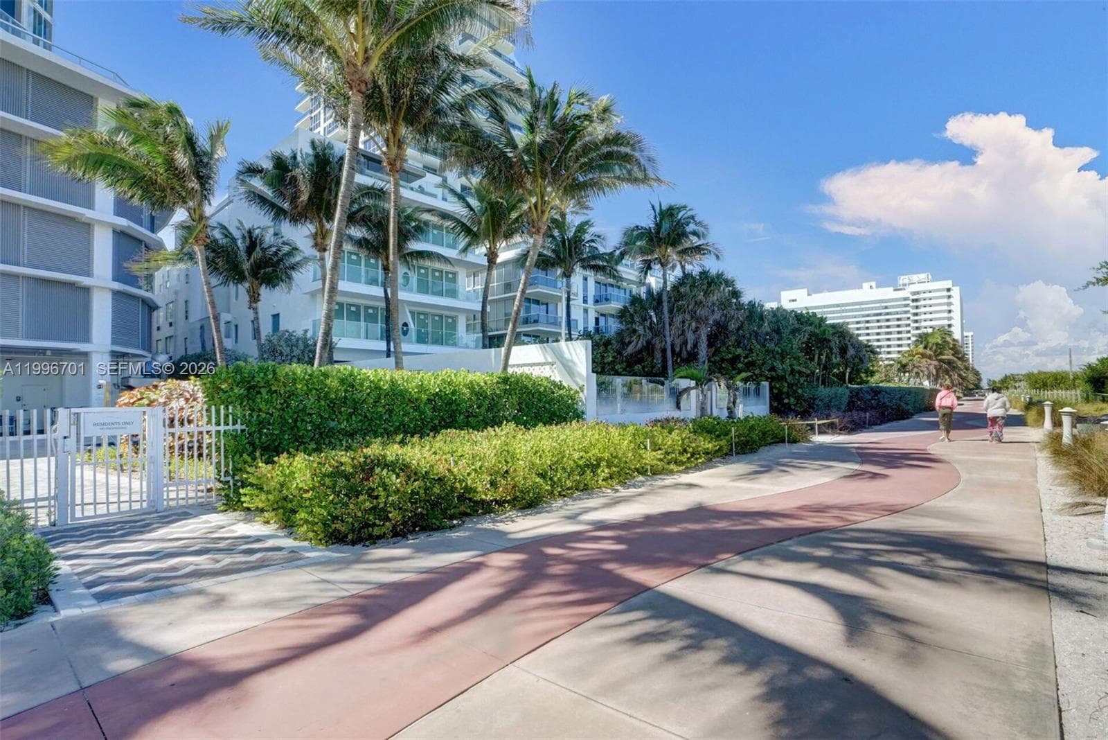A11996701 — Miami Beach — 10