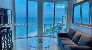 A11996701 — Miami Beach — 14