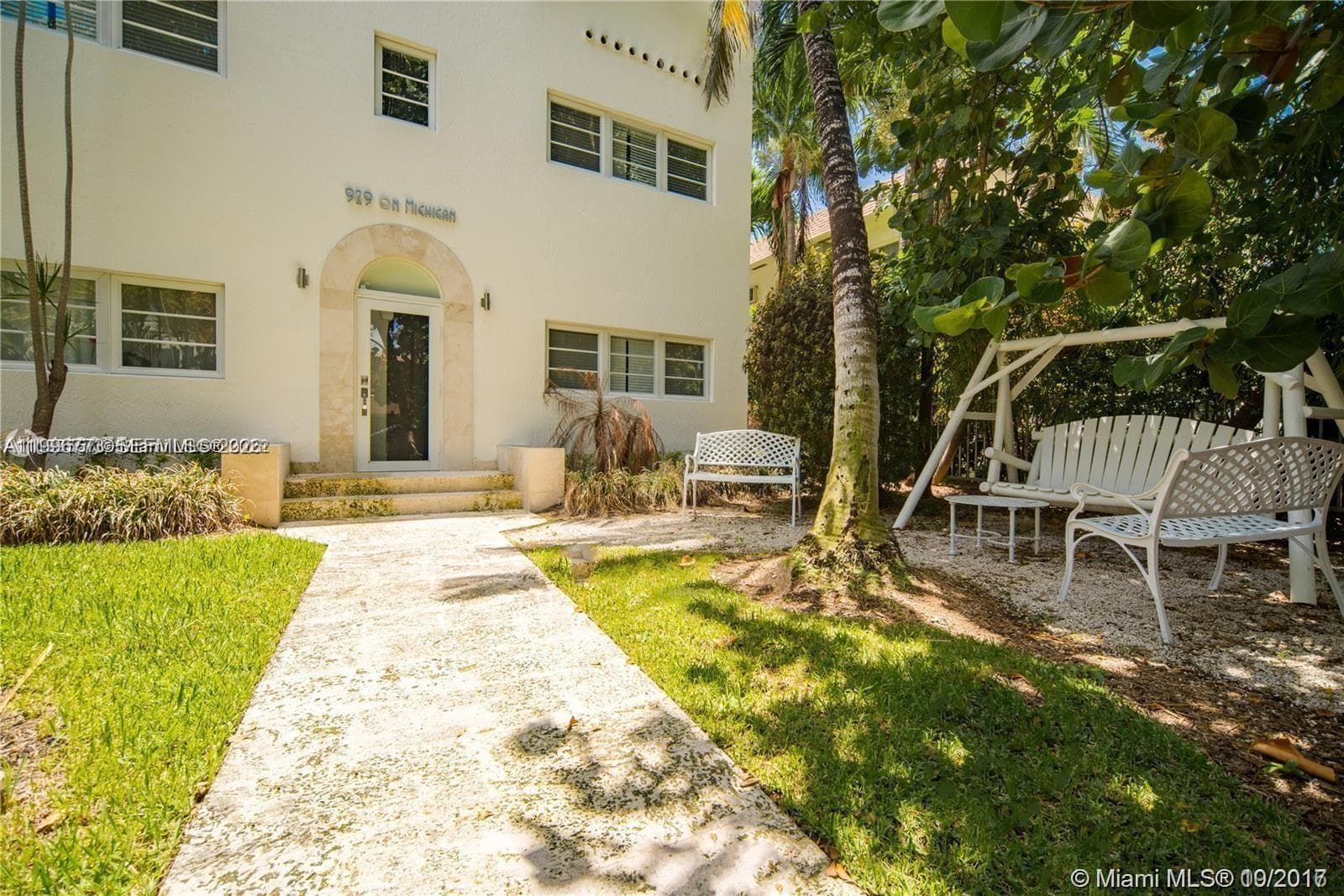A11996773 — Miami Beach — 15