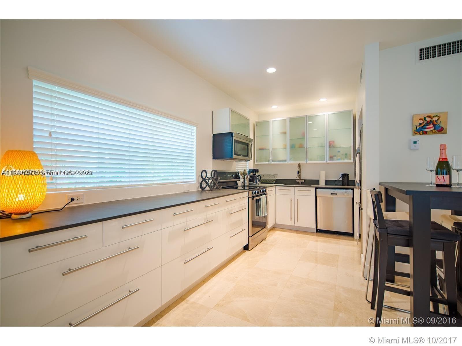 A11996773 — Miami Beach — 4