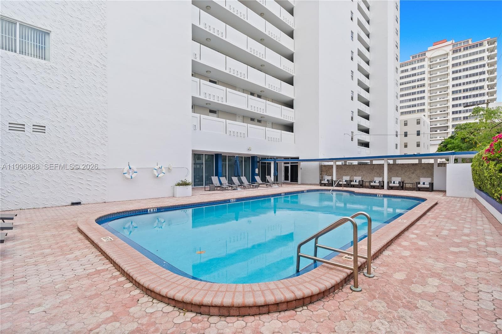 A11996888 — Miami Beach — 26