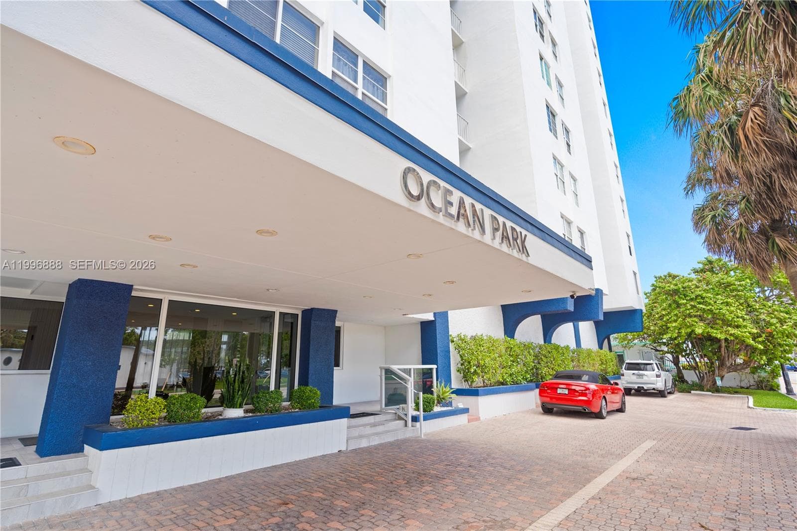 A11996888 — Miami Beach — 20