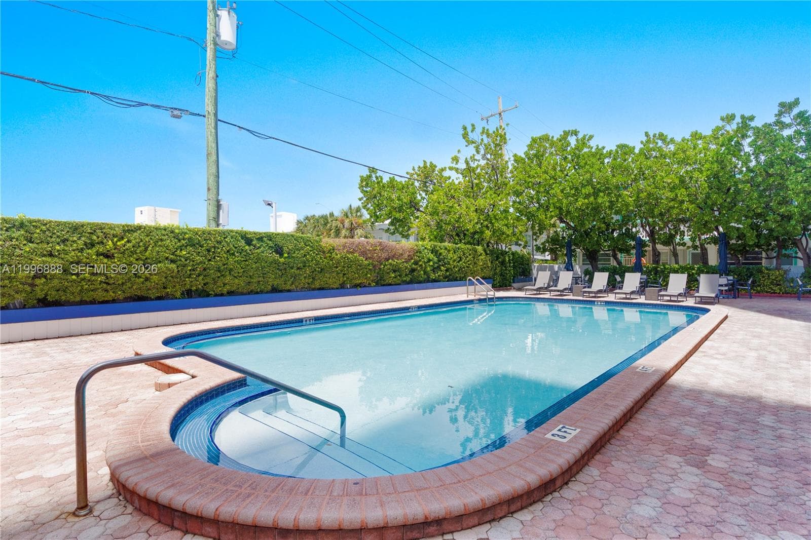 A11996888 — Miami Beach — 25
