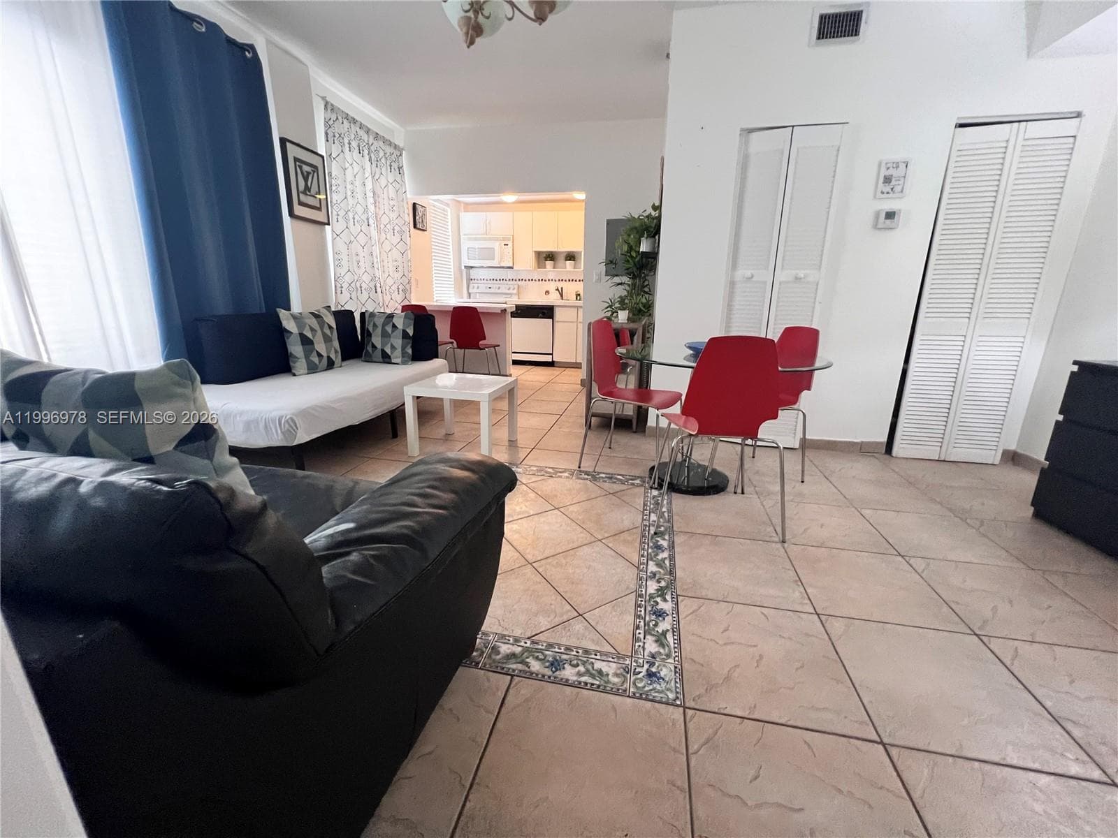 A11996978 — Miami Beach — 4