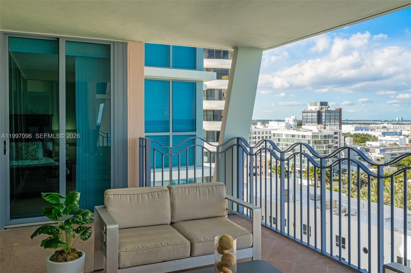 A11997096 — Miami Beach — 27