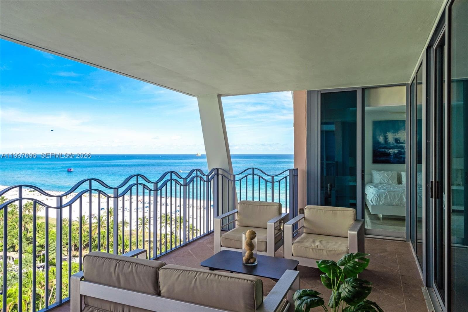 A11997096 — Miami Beach — 4