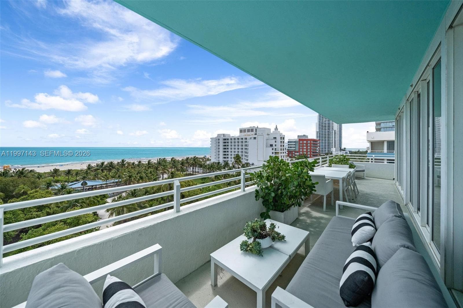 A11997143 — Miami Beach — 24