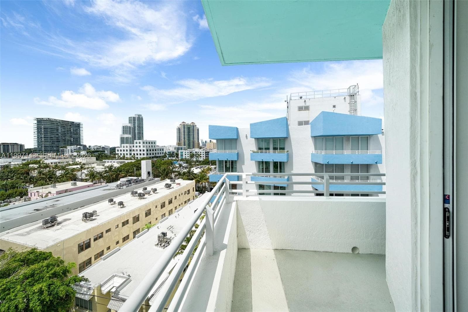 A11997143 — Miami Beach — 21