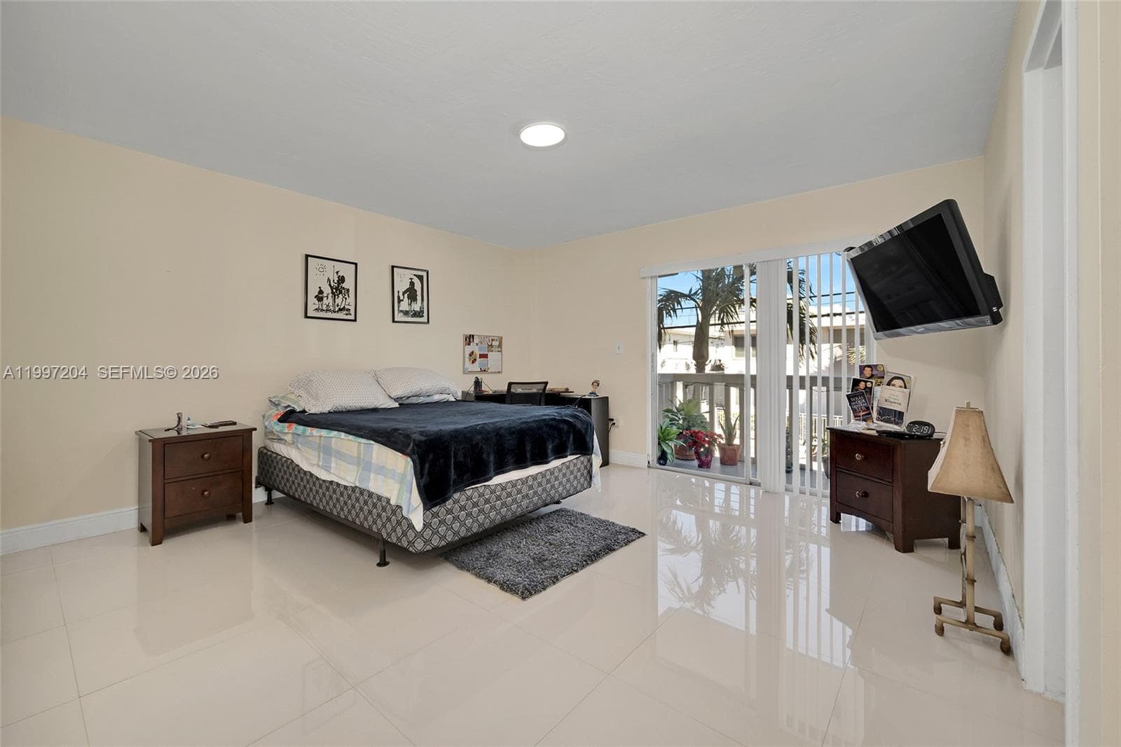 A11997204 — Miami Beach — 6