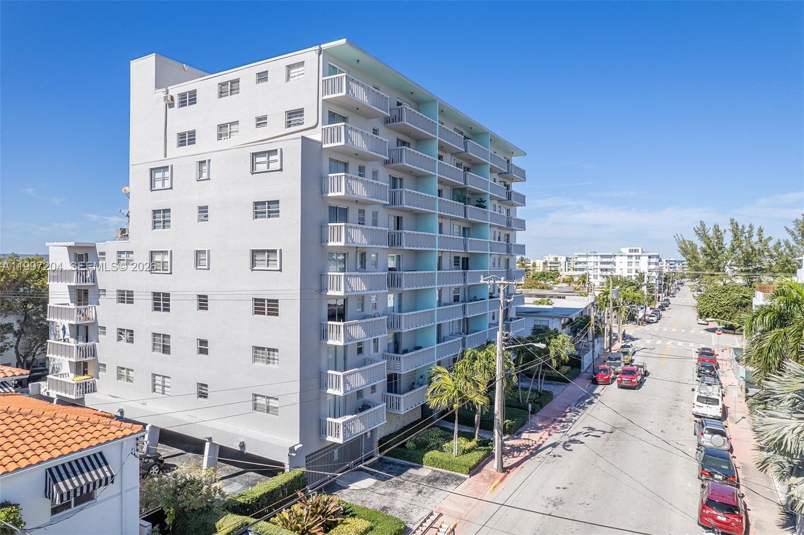 A11997204 — Miami Beach — 16