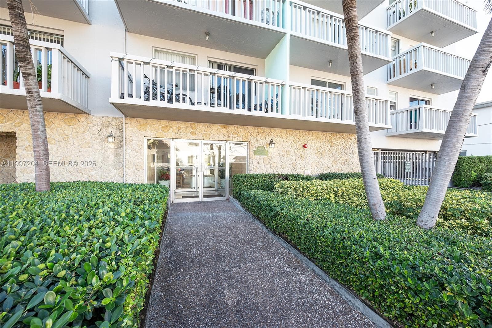 A11997204 — Miami Beach — 20