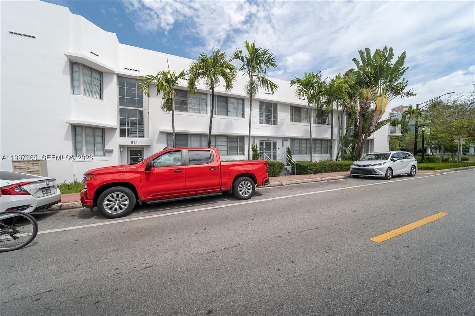 A11997355 — Miami Beach — 9