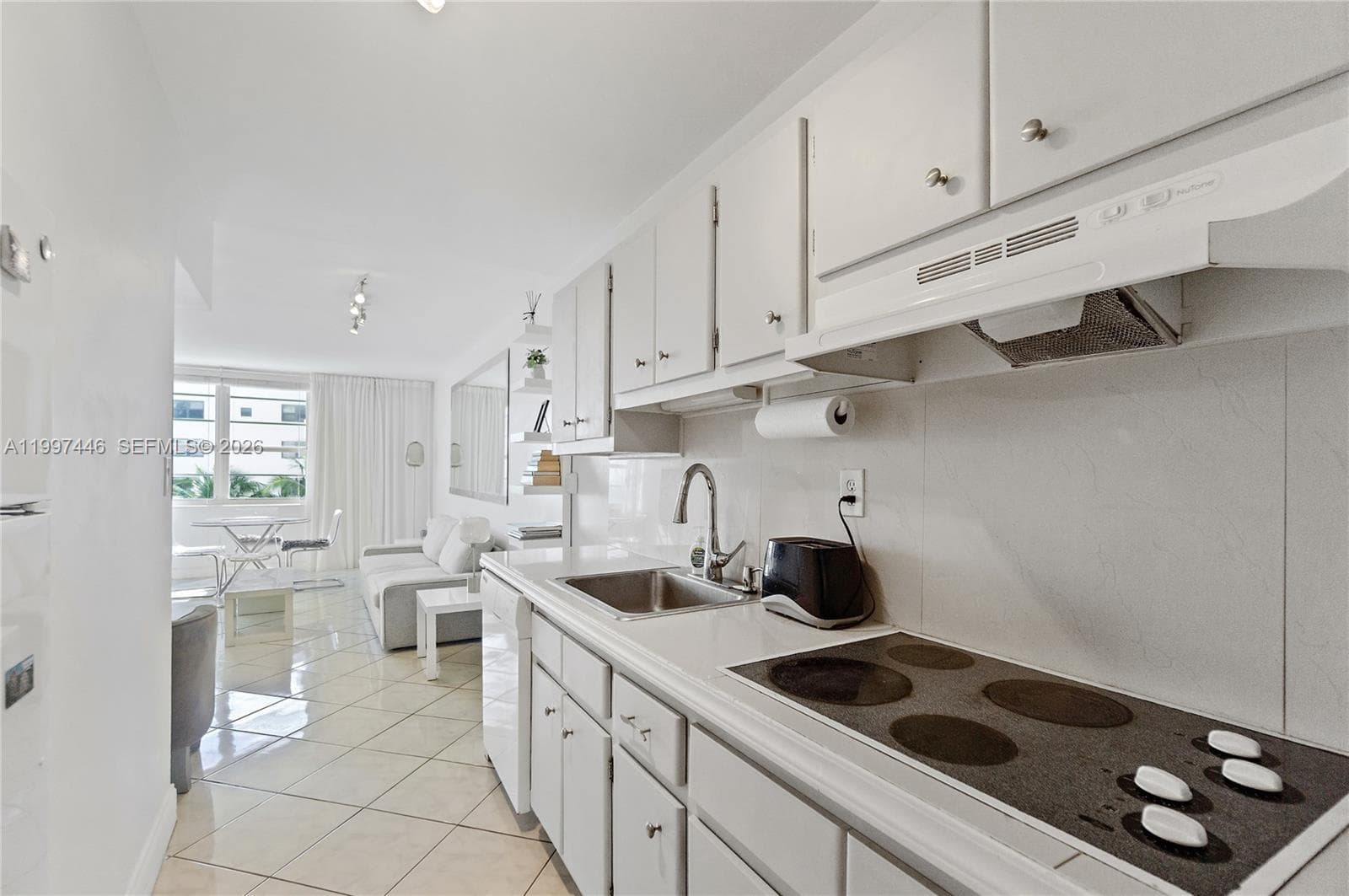 A11997446 — Miami Beach — 7