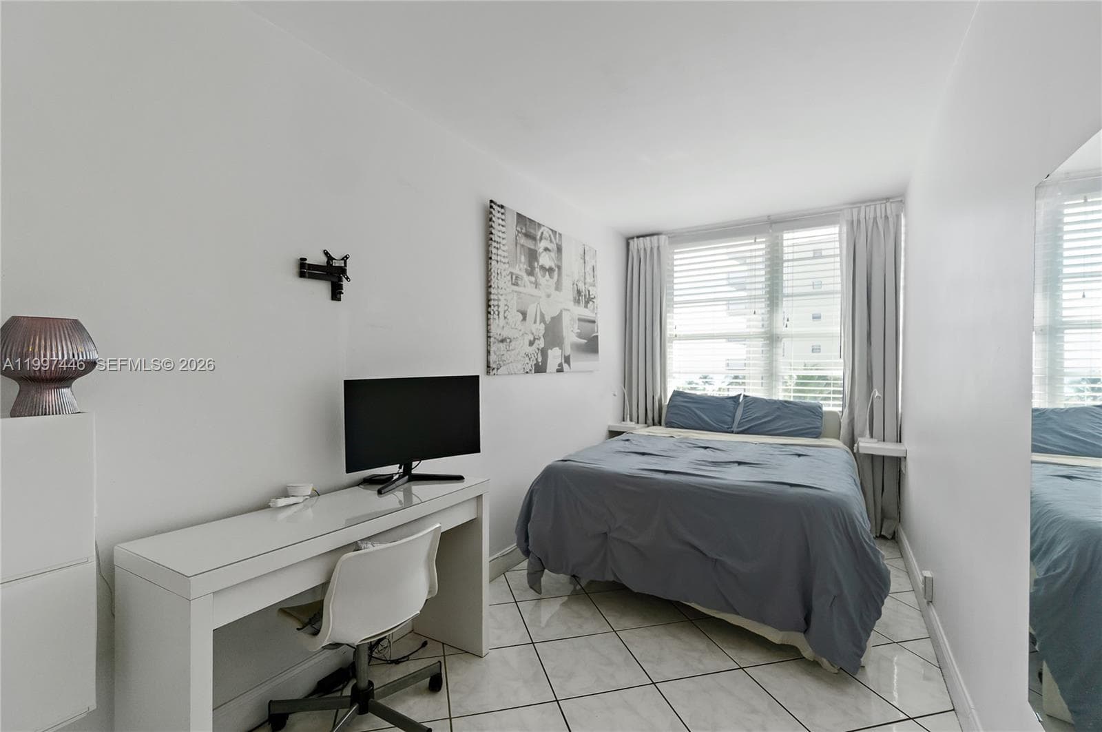 A11997446 — Miami Beach — 10